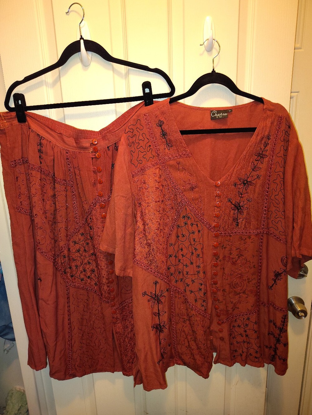 Women's Rust Embroidered V-Neck Top